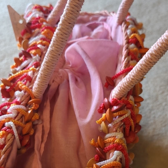 Straw Studios NWT Pink & Orange Woven Straw Totes With Button Trim - Picture 4 of 9